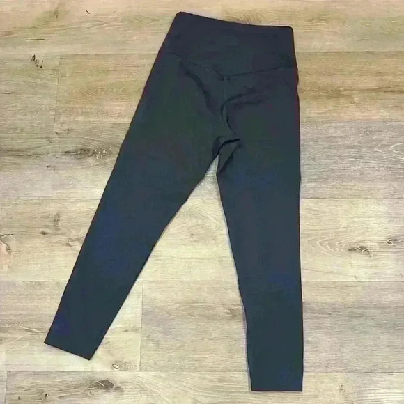 Girlfriend collective gray small leggings - Picture 5 of 5